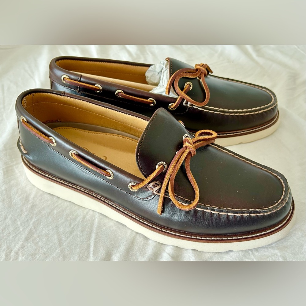 Sperry Gold Cup Boat Shoe Vibram - 10.5 -  Dark Brown - BNWOB